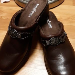 Minnetonka brown leather mules size 7.5